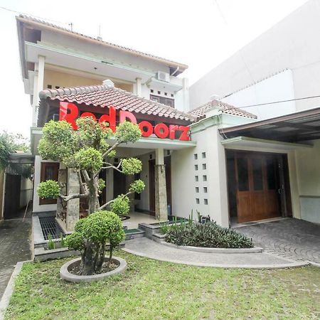 Reddoorz Plus @ Tegal Panggung Hotel Yogyakarta Exterior photo